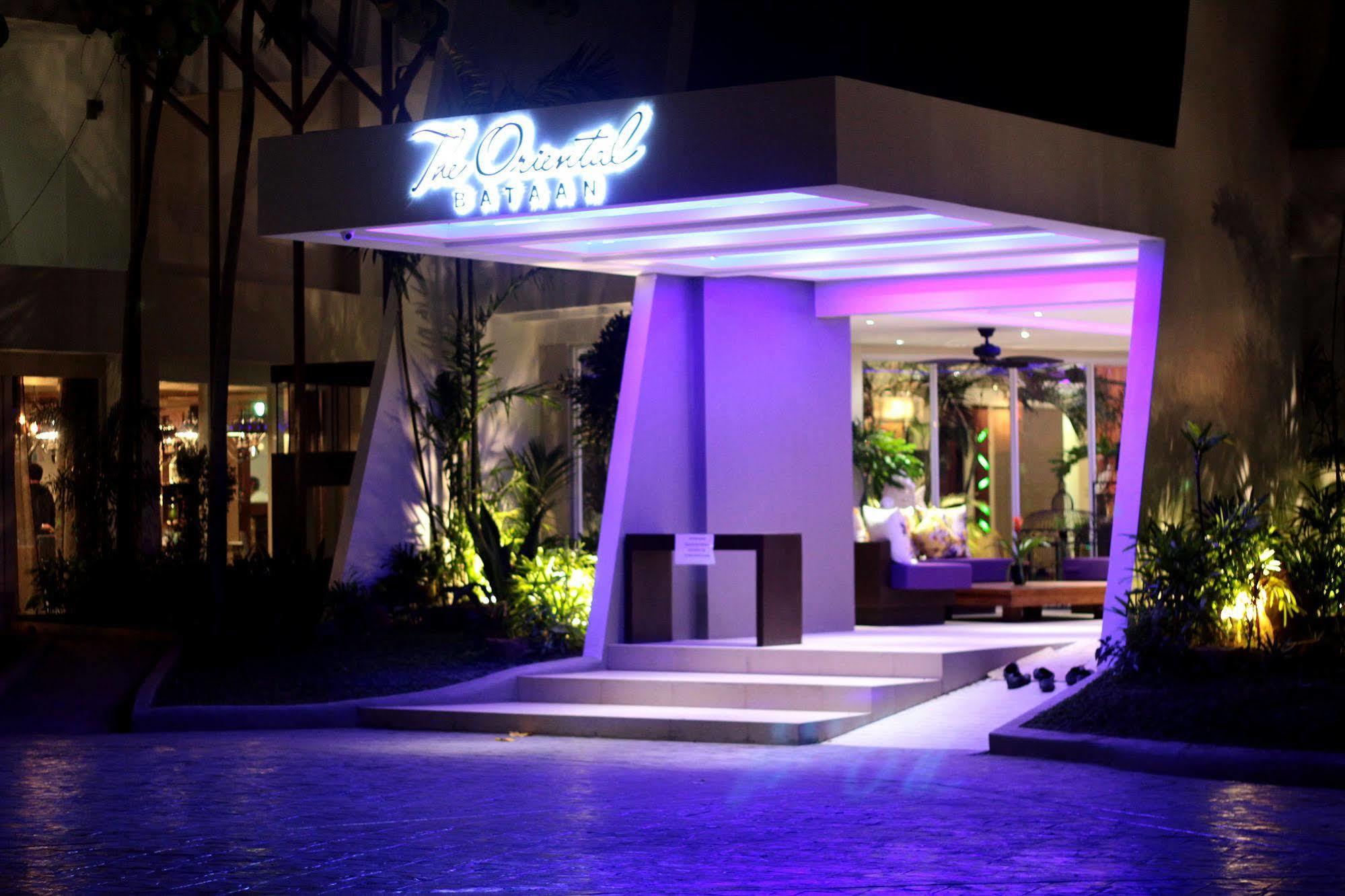 The Oriental Hotel Bataan Маривелес Экстерьер фото